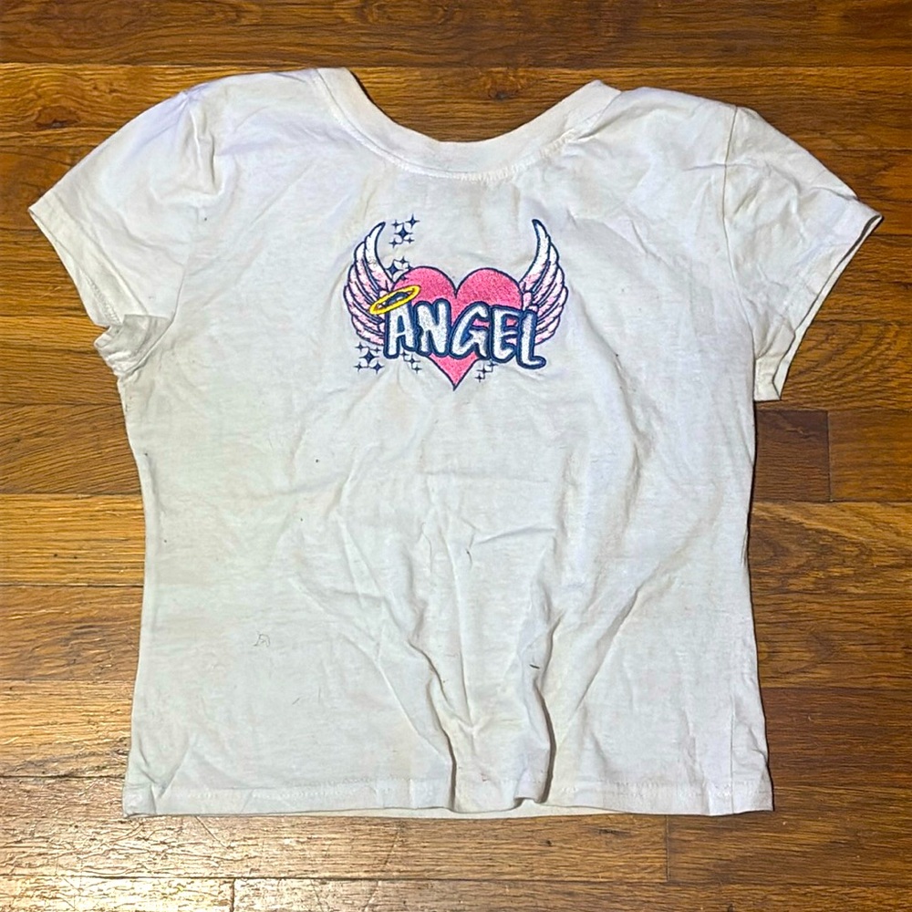 T-shirt, medium, 60% cotton, 40% polyester